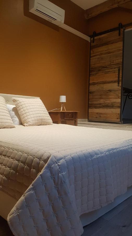 Preveranges Domaine Des Grands Chenes Bed & Breakfast エクステリア 写真